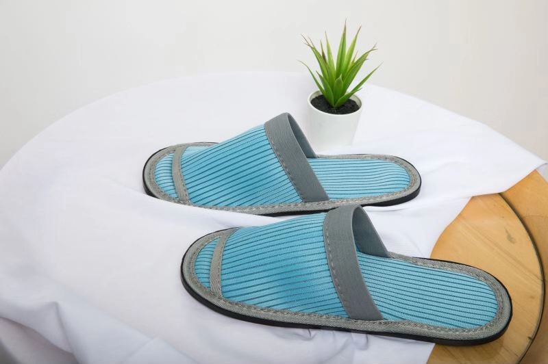 藍色開(kāi)口環(huán)保拖鞋 藍色開(kāi)口環(huán)保拖鞋